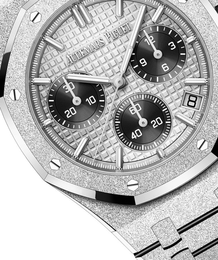 Audemars Piguet Royal Oak SELFWINDING CHRONOGRAPH Ref# 26240BC.GG.1324BC.01