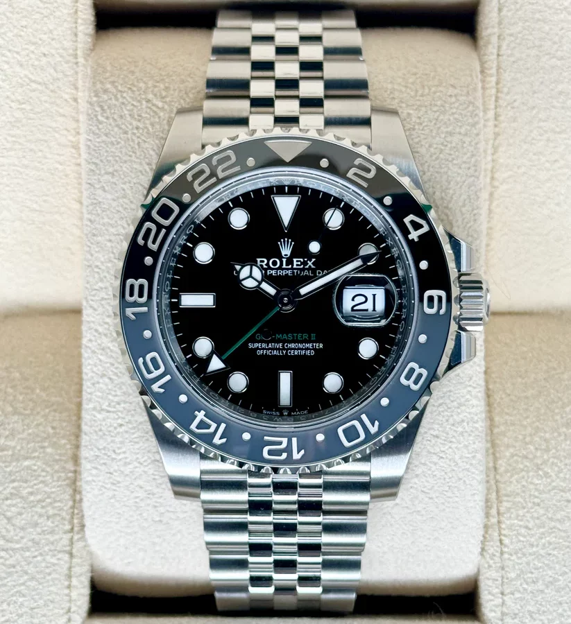 NEW 2024 Rolex GMT-Master II “Bruce Wayne” 40mm 126710GRNR Black Dial