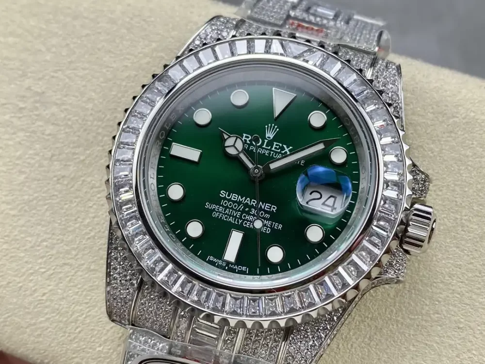 Rolex Submariner Iced Out Ref.116610LV Green Dial