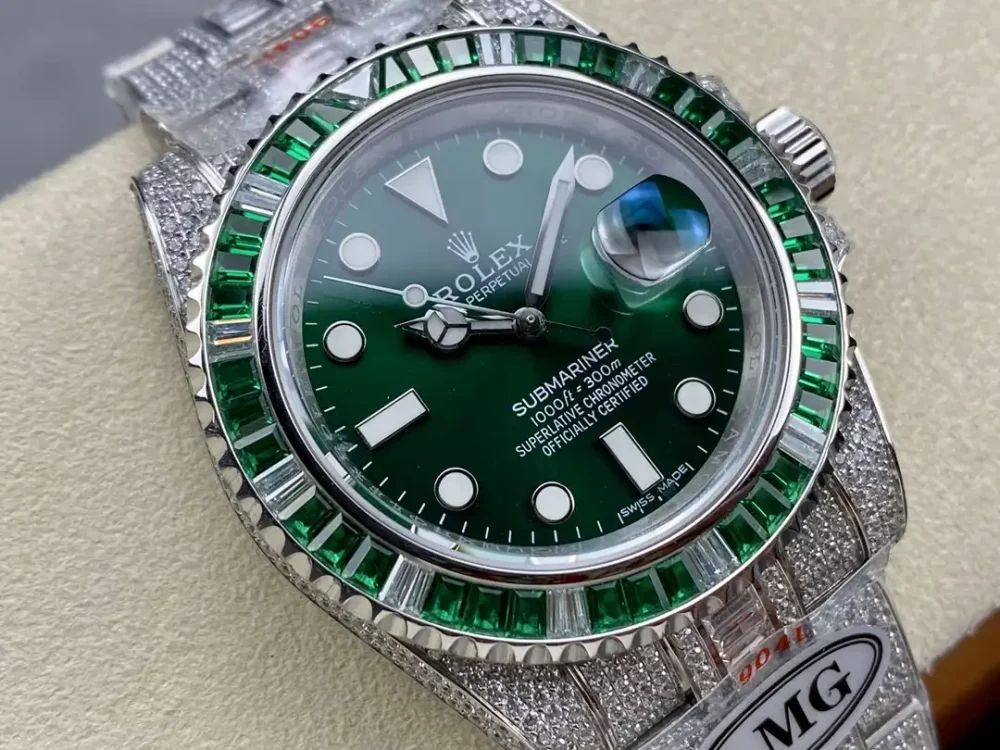 Rolex Submariner Iced Out Ref.116610LV Green Dial 40mm Green Bezel