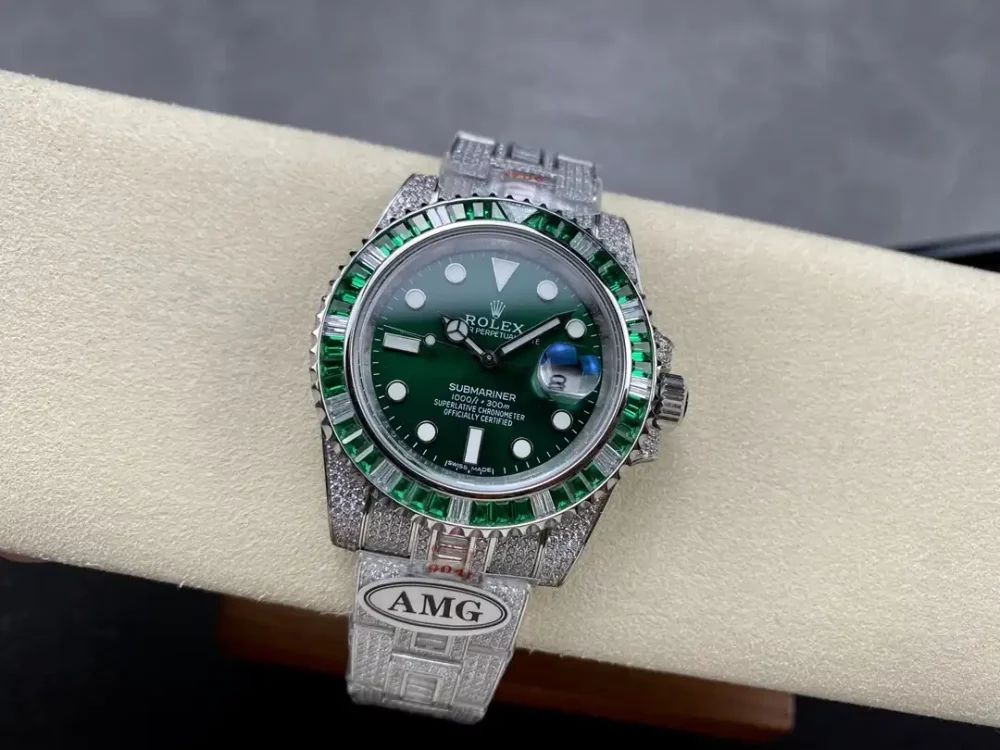 Rolex Submariner Iced Out Ref.116610LV Green Dial 40mm Green Bezel