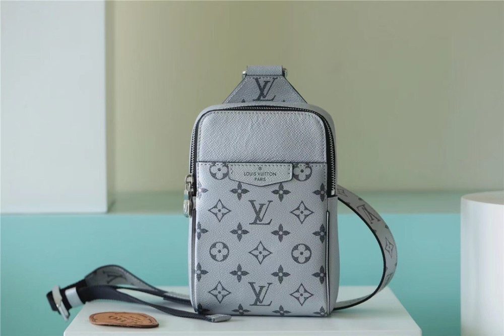 Louis Vuitton Outdoor Sling Bag Taigarama Gunmetal Gray For Men, Men's Bags, Crossbody Bags 8.3in/21cm LV  - Crozus