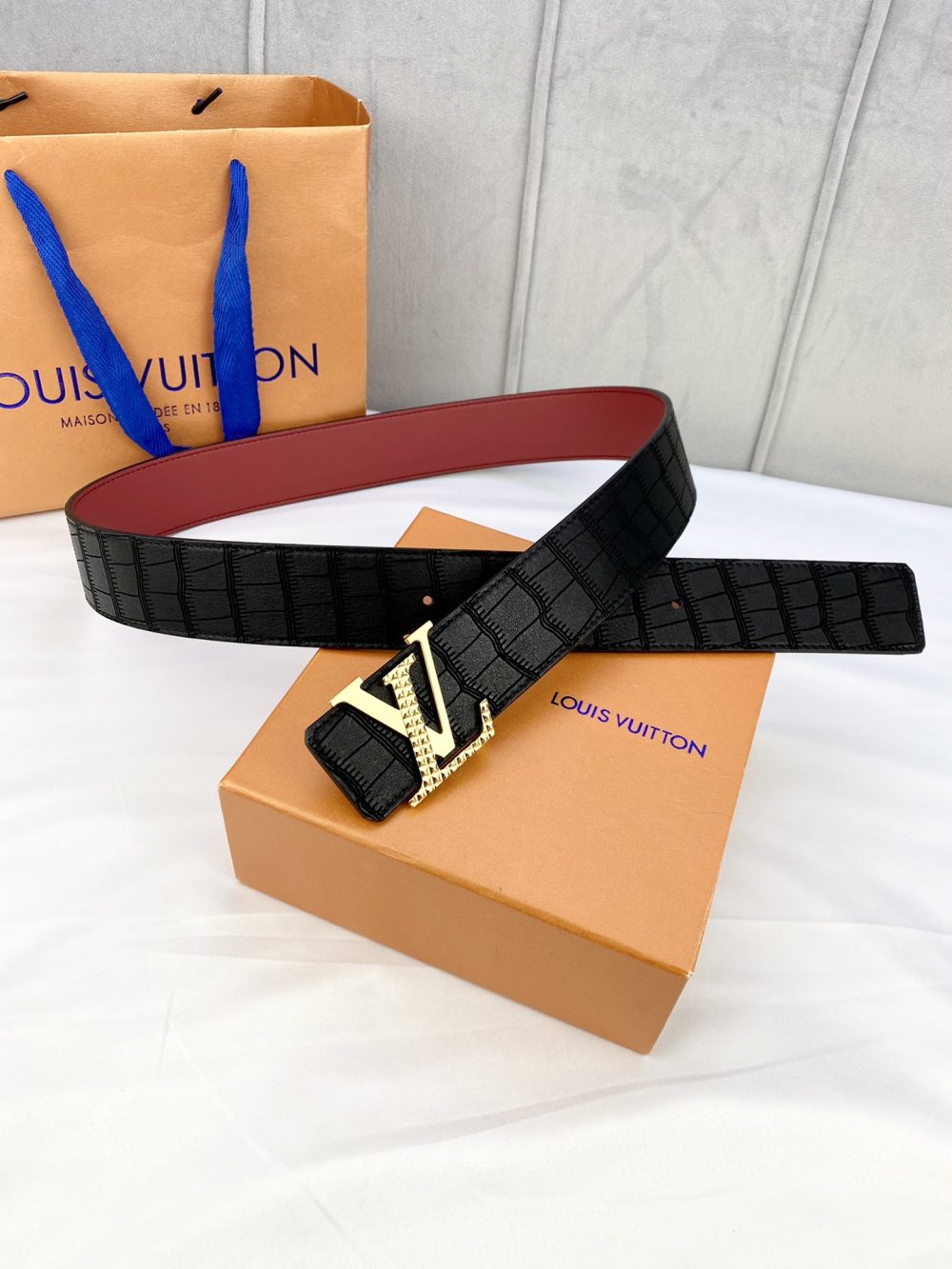 Louis Vuitton Iconic Reversible LV Belt Black LV Women Belt - Crozus