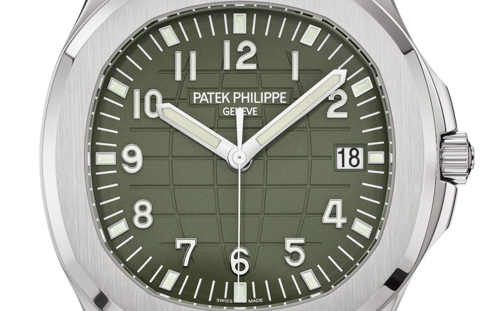 Patek Philippe Aquanaut Jumbo Date, Sweep Seconds, 18k White Gold, 42,2 mm, Ref# 5168G-010