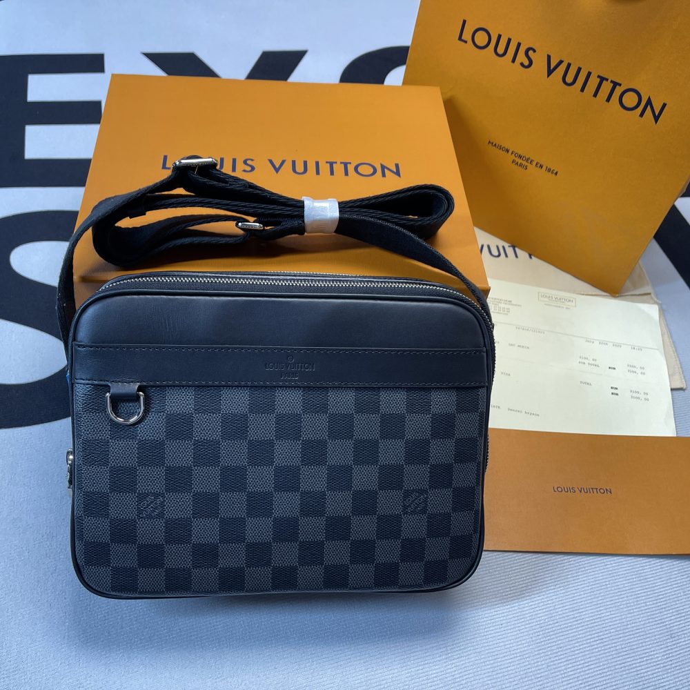 Louis Vuitton Trocadero Messenger NM PM Damier Graphite For Men, Men's Bags, Shoulder And Crossbody Bags 11.4in/29cm LV  - Crozus