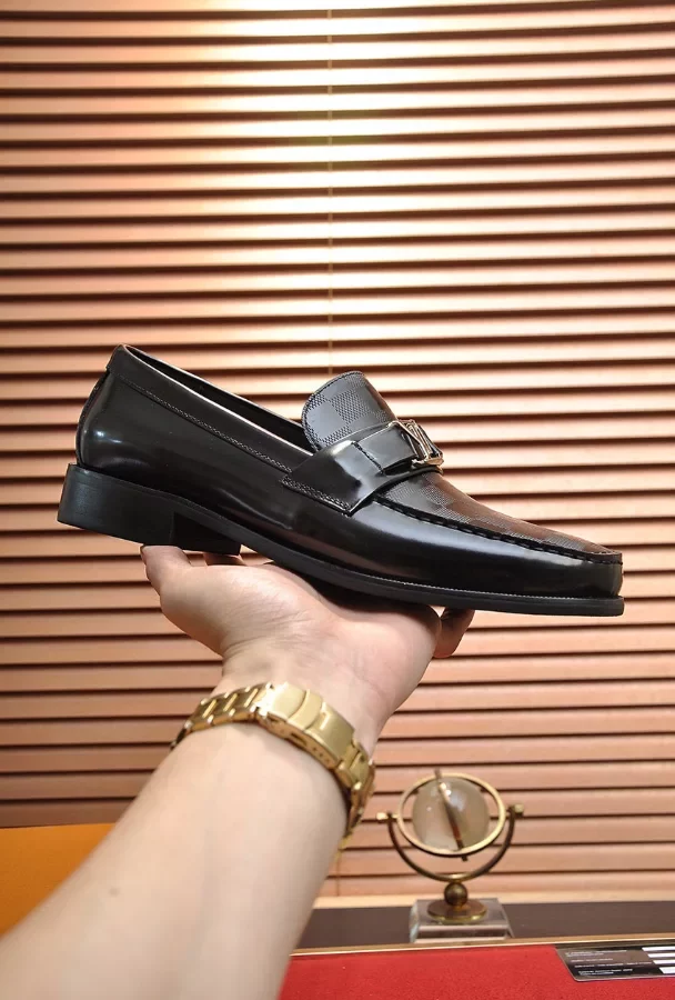 Louis Vuitton Loafer - LL22