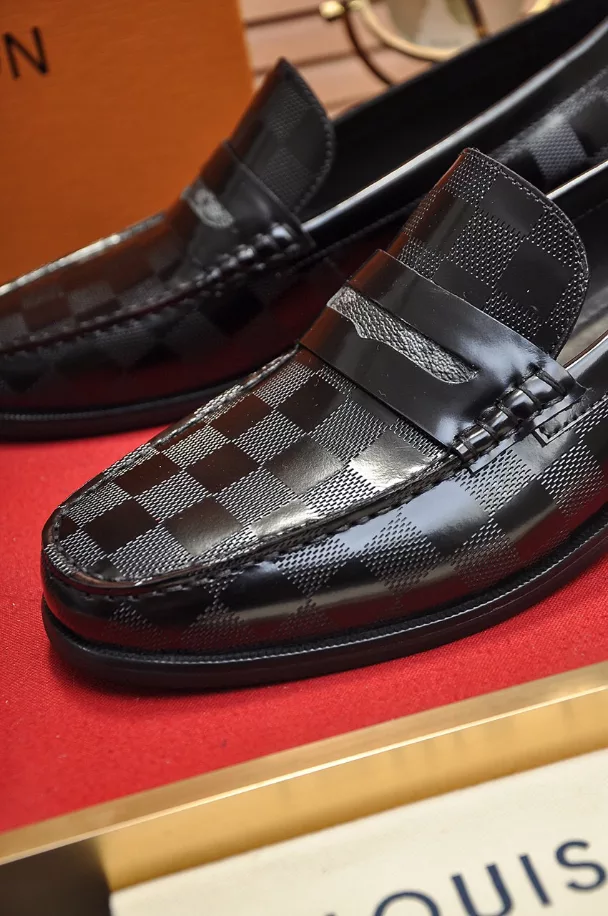 Louis Vuitton Loafer - LL23