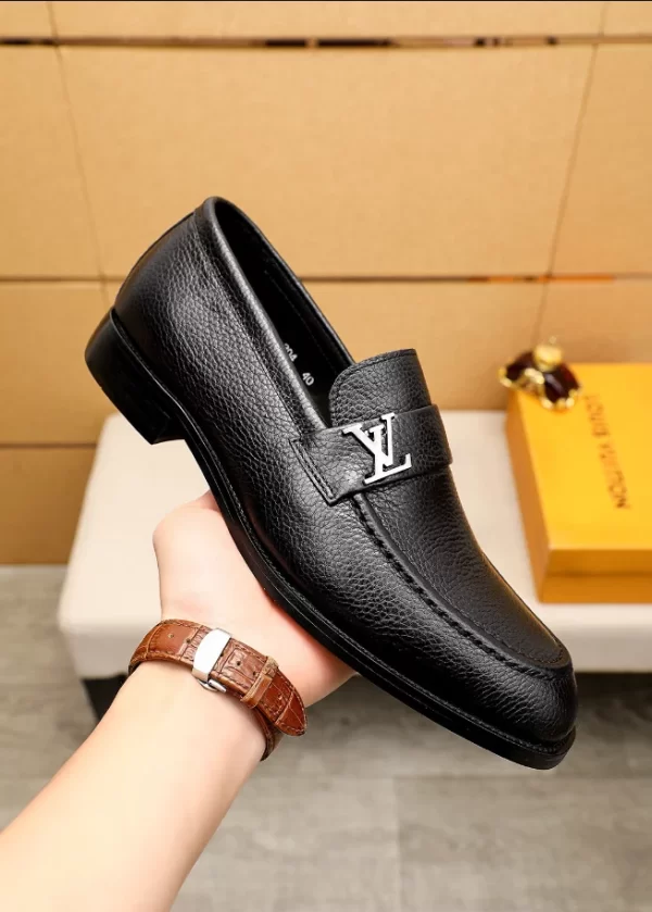 Louis Vuitton Loafer - LL24