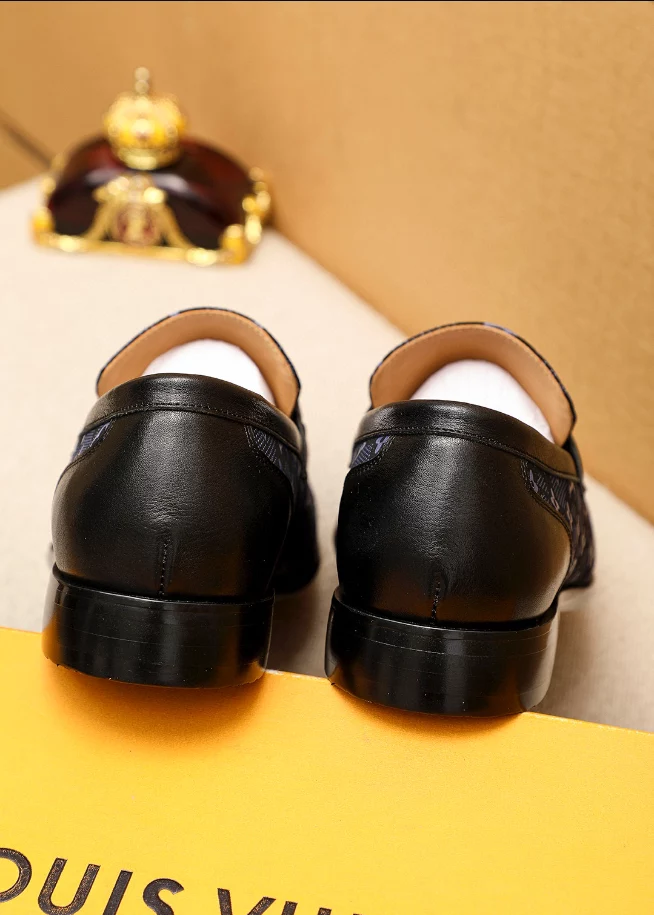 Louis Vuitton Major Loafer - LL06