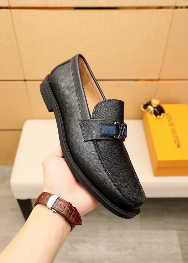 Louis Vuitton Major Loafer - LL28