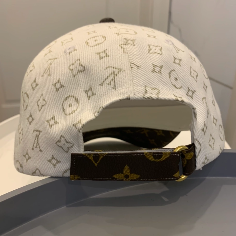 Louis Vuitton Cap - LCH48