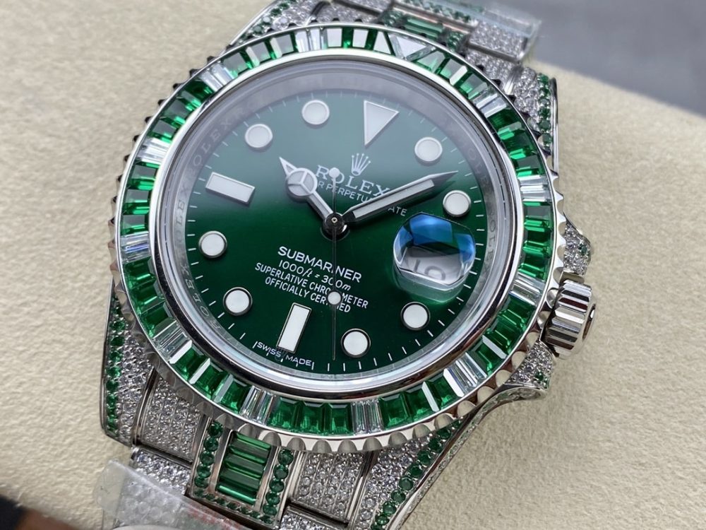 Rolex Submariner Iced Out Ref.116610LV-1 41mm Green Dial