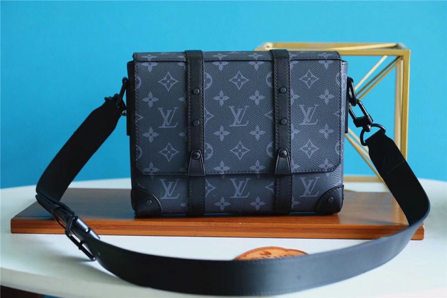 Louis Vuitton Trunk Messenger Monogram Eclipse For Men, Men's Bags, Shoulder And Crossbody Bags 9.4in/24cm LV M45727 - Crozus