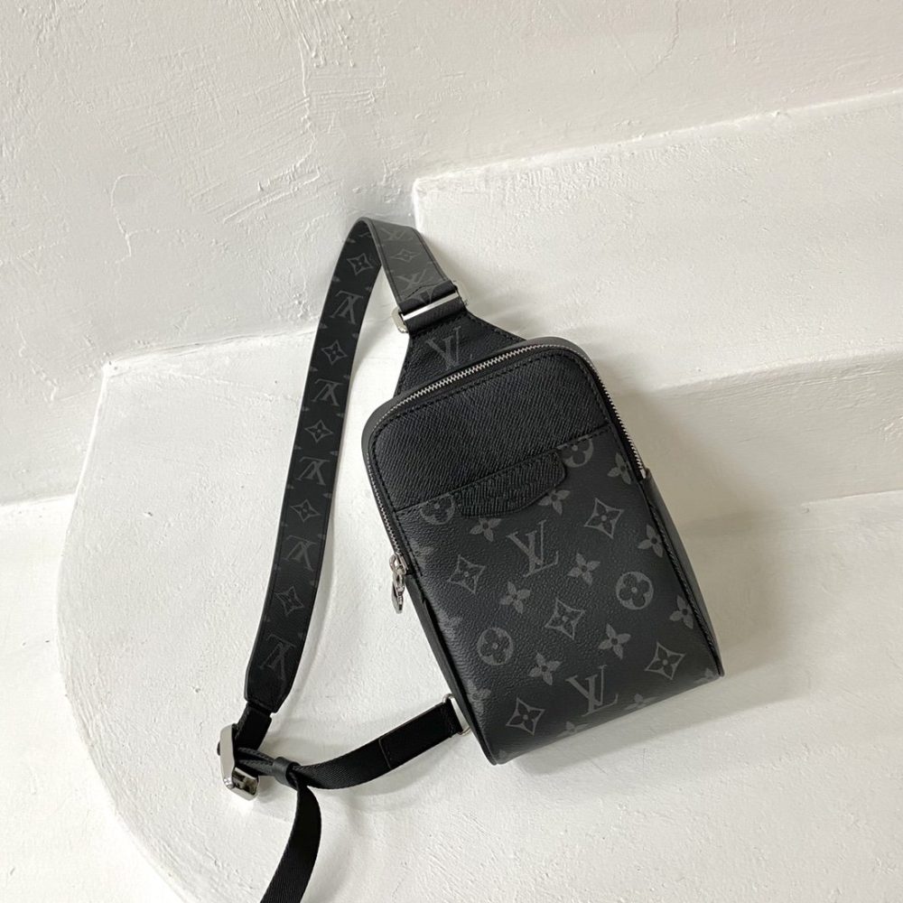 Louis Vuitton Outdoor Slingbag Taigarama Noir Black For Men, Men's Bags, Crossbody Bags 8.3in/21cm LV M30741 - Crozus