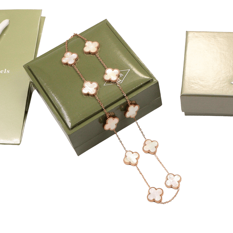 Pearl Clover Necklace